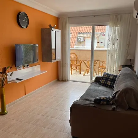 Atica Casa 110 Τορεβιέχα